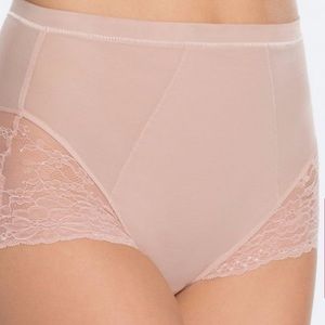 New! Spanx Spotlight On Lace Brief Size Small